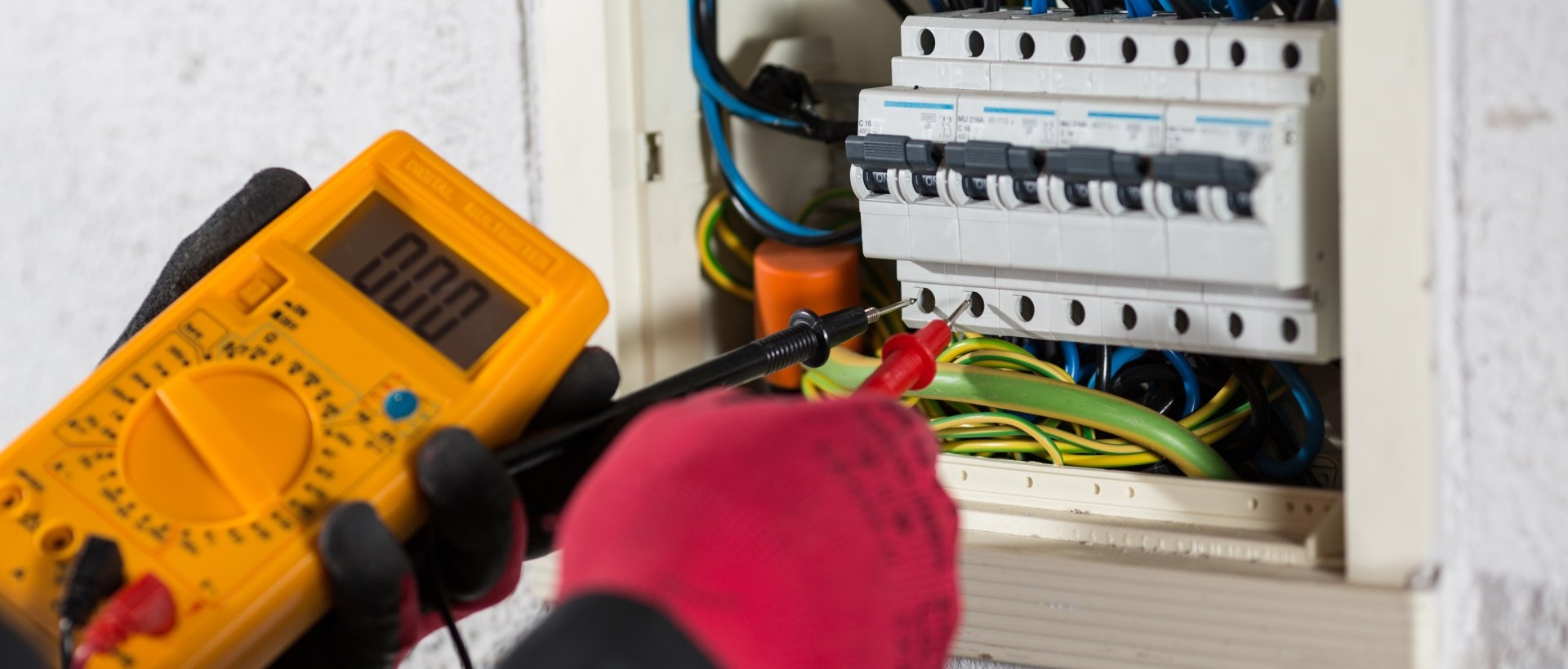 Electricians RM12