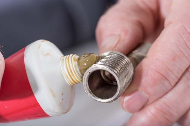 Emergency plumbers Elm Park, RM12