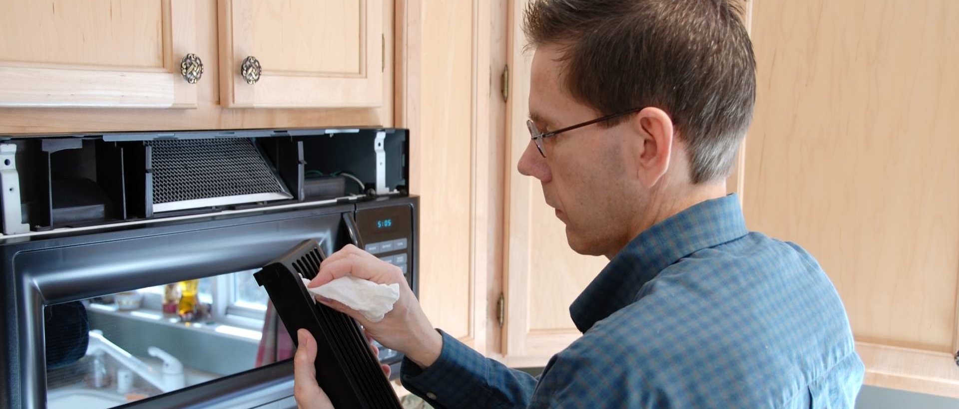 Kitchen fitters RM12